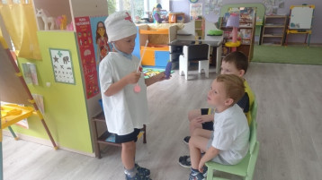 Сюжетно-ролевая игра.