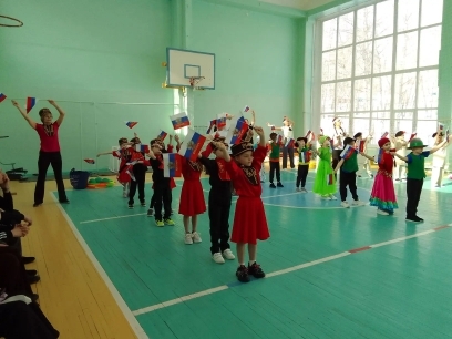 Городские соревнования "Веселые старты".